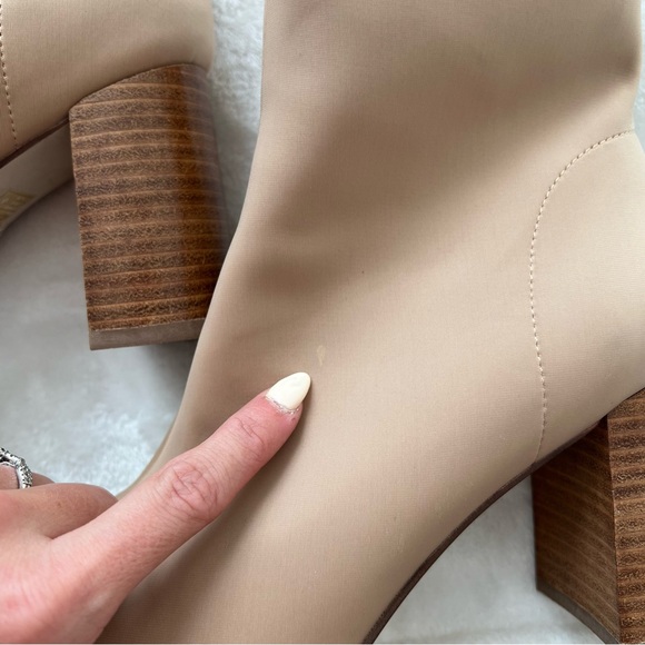 Jeffrey Campbell Coma Cream/Nude Neoprene Pointed Toe Block Heel Bootie 8.5 - Picture 4 of 7